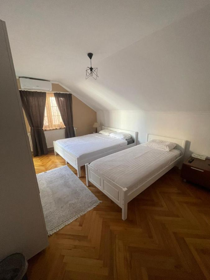 Guesthouse 12A Priština Exteriér fotografie