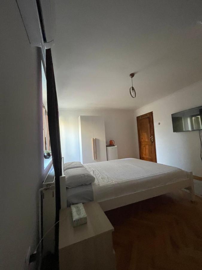 Guesthouse 12A Priština Exteriér fotografie