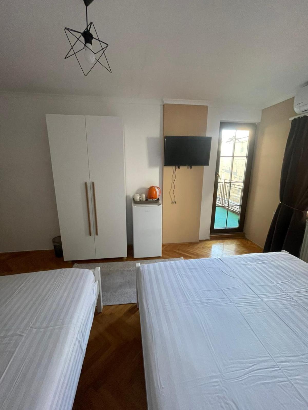 Guesthouse 12A Priština Exteriér fotografie